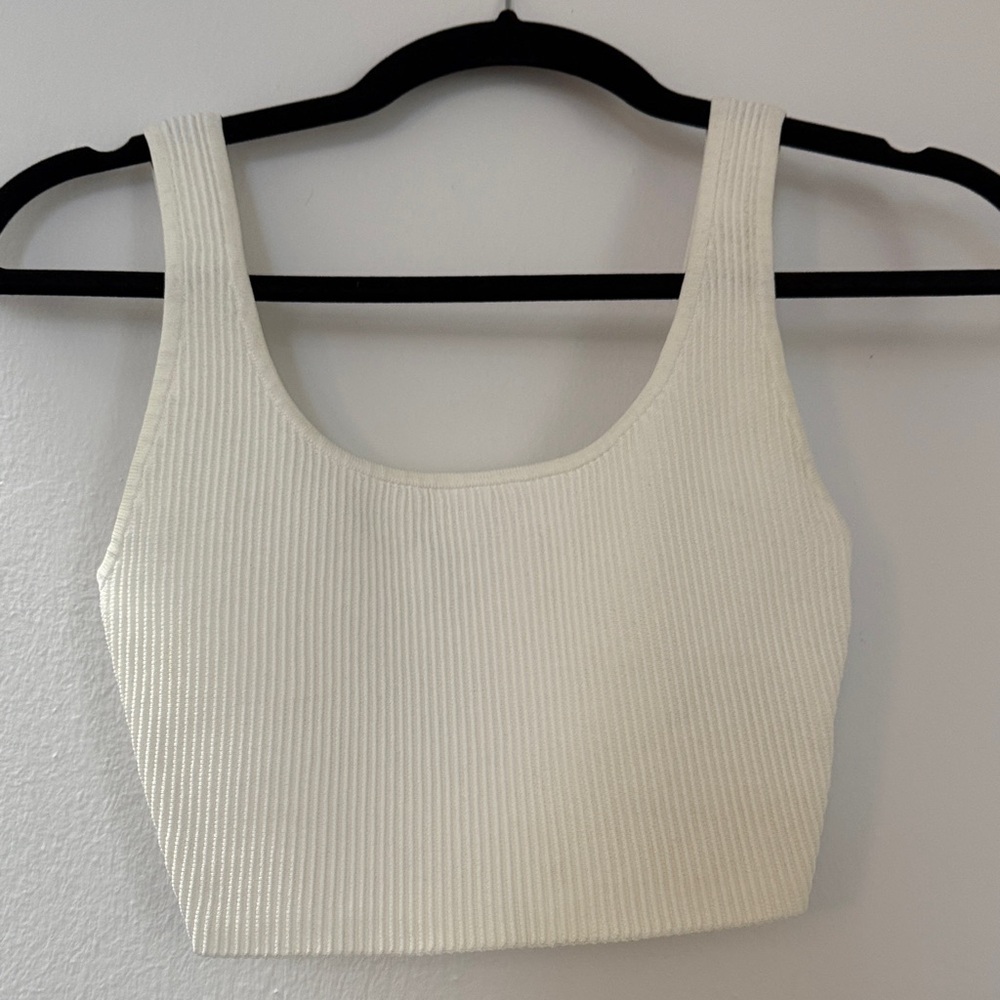 Aritizia Babaton Knit Cropped Top White Size XSmall